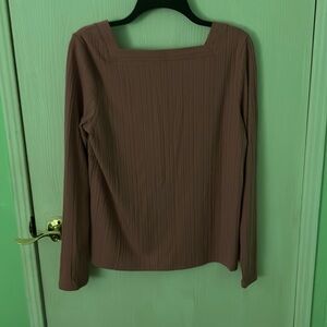 Jessica Simpson long sleeve top.
